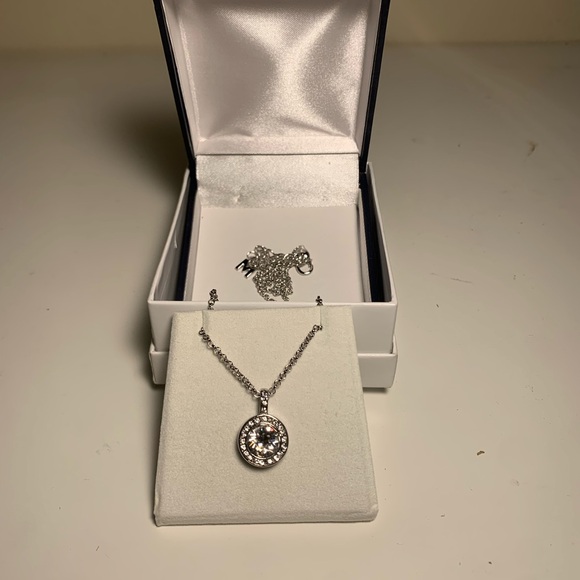 Swarovski Elements Necklace by MM Crystal - Picture 1 of 4